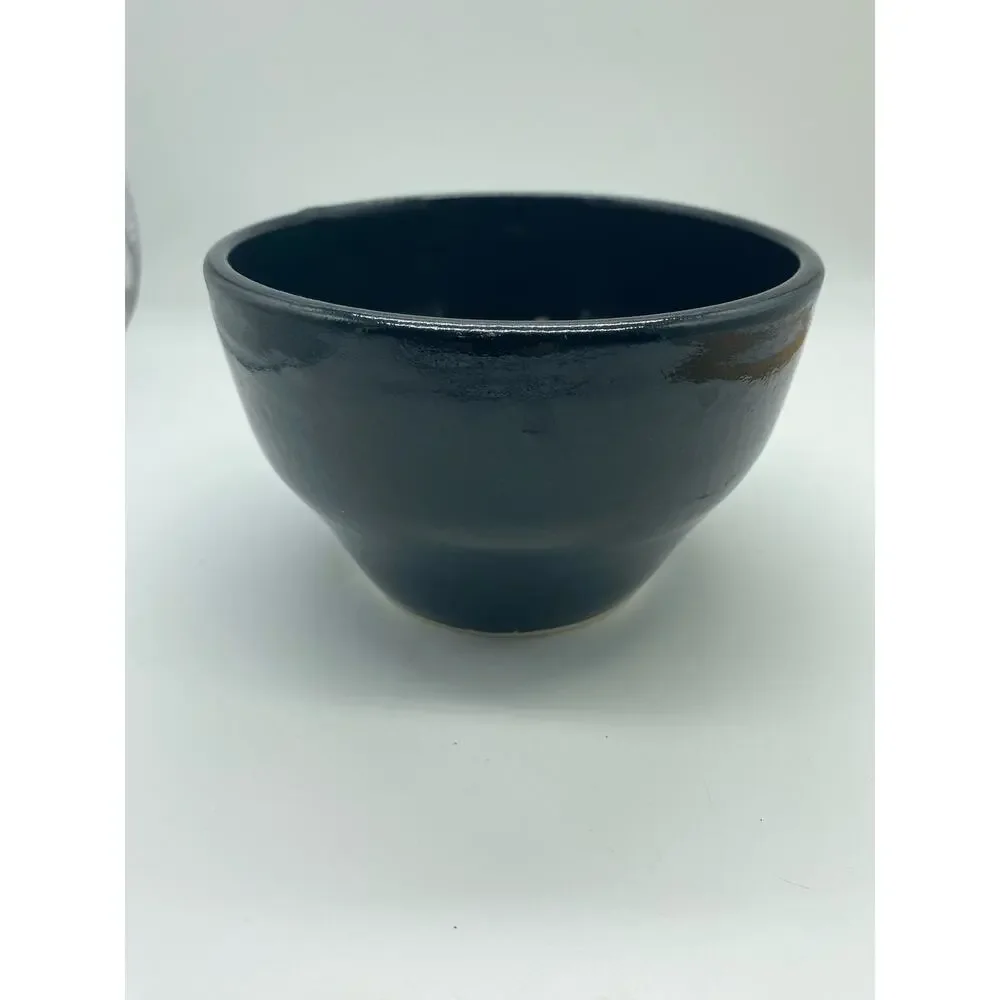 Studio‎ pottery Handmade Small black bowl signed